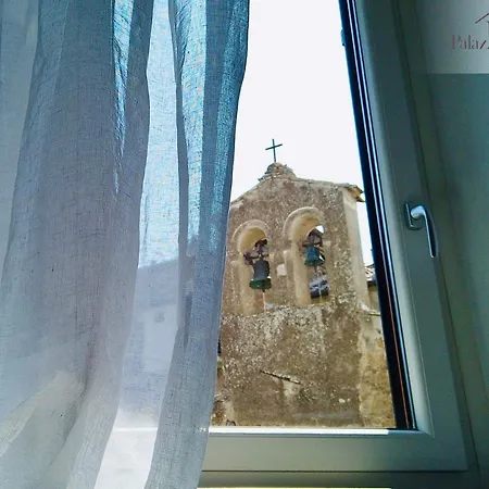 Palazzo Raffaella * Castel Sant'Elia